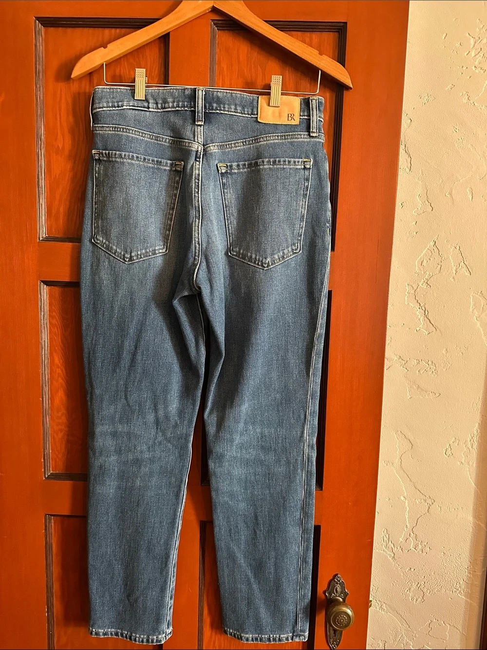 Banana Republic Women’s Classic Straight-Leg Jeans in Denim Blue